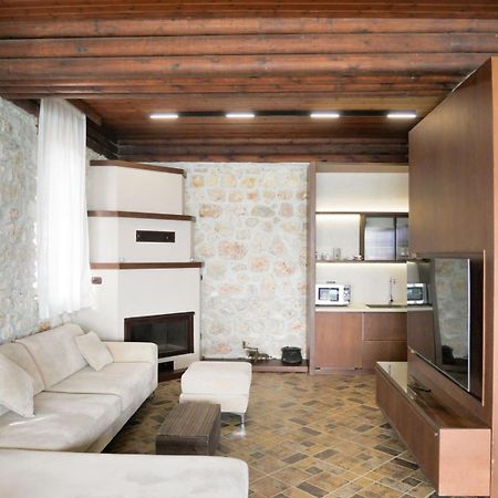 Seaside Duplex Stone Villa Qeparo Eksteriør billede