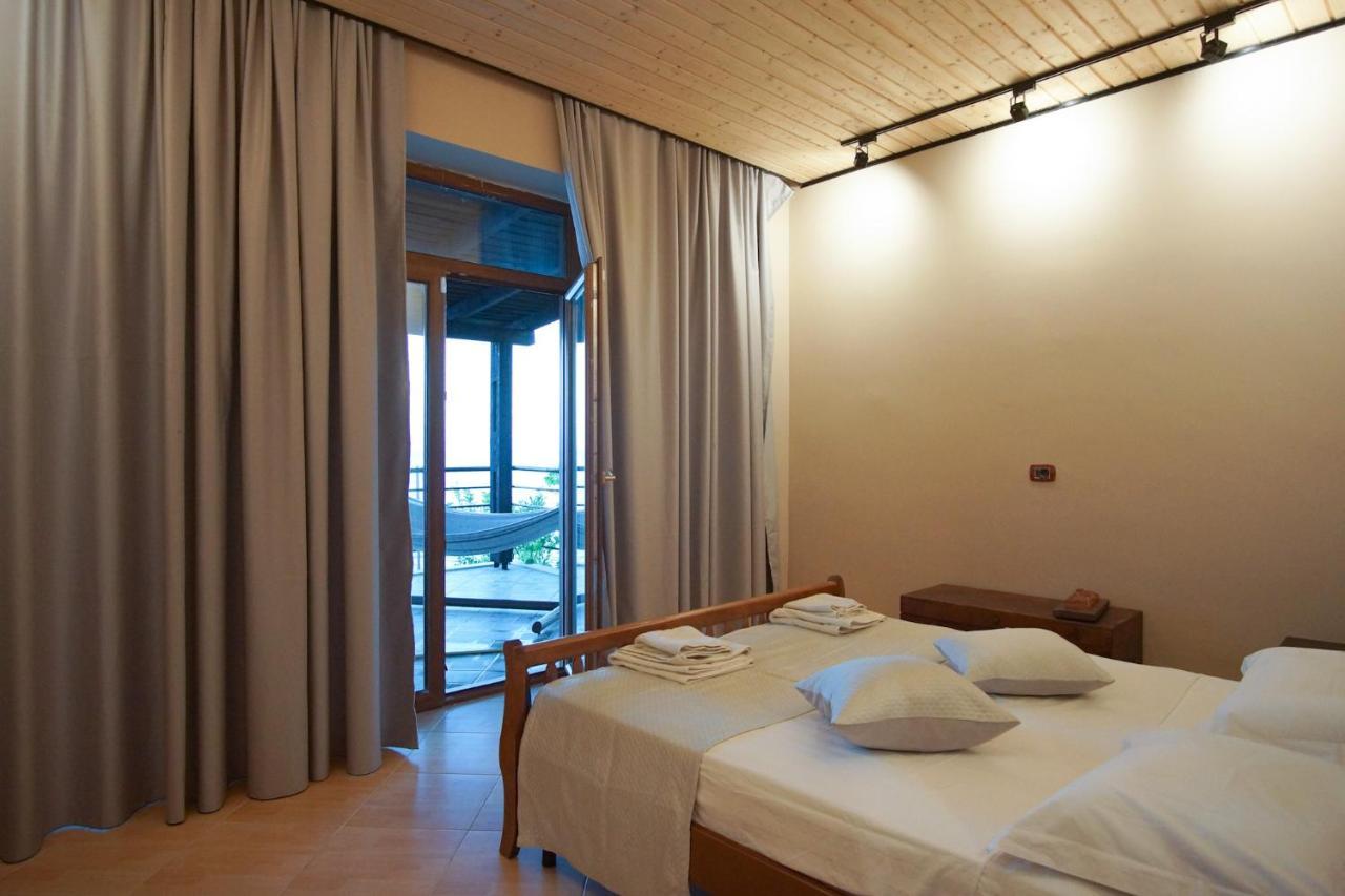 Seaside Duplex Stone Villa Qeparo Eksteriør billede